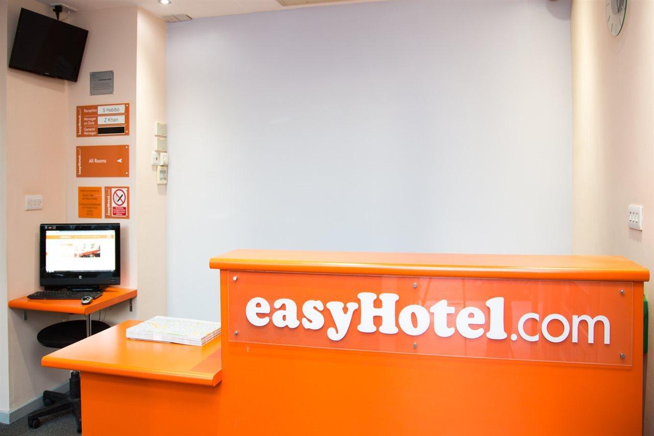 Отель Easyhotel Victoria 2*
