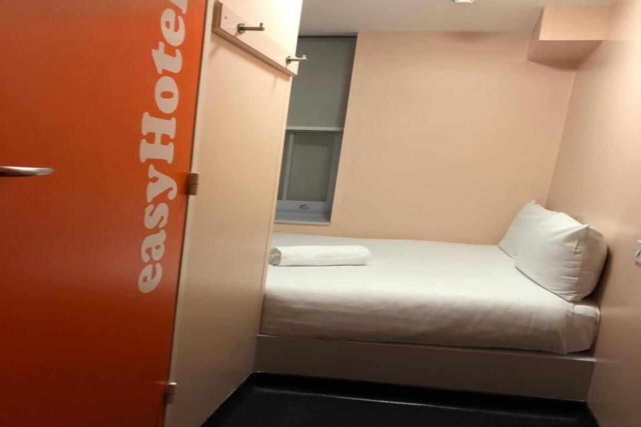 Отель Easyhotel Victoria Лондон
