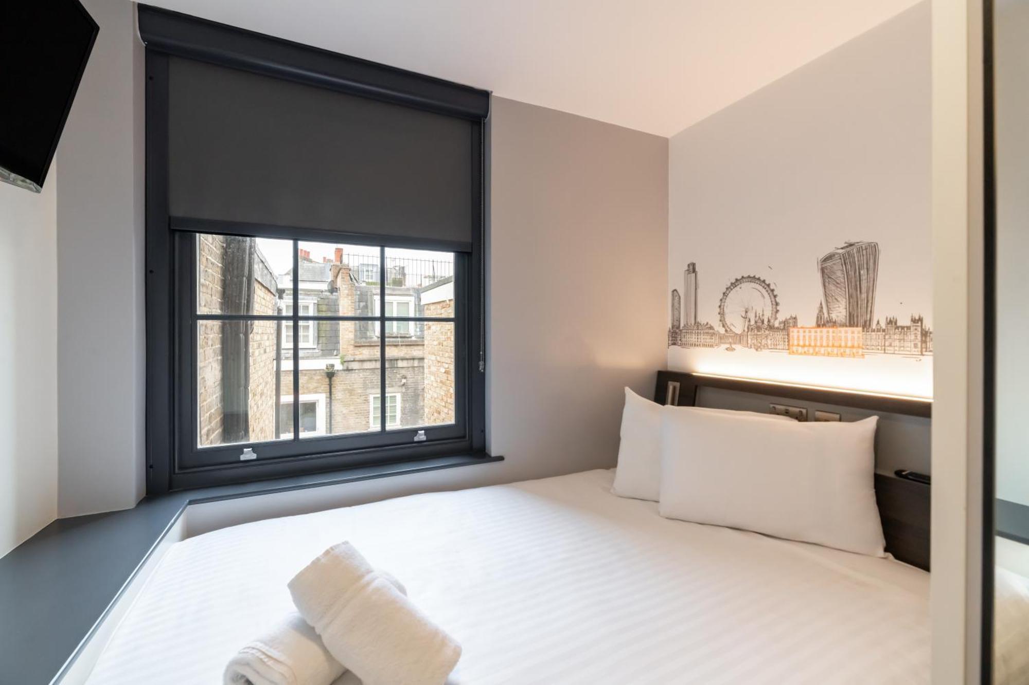 Отель Easyhotel Victoria Лондон