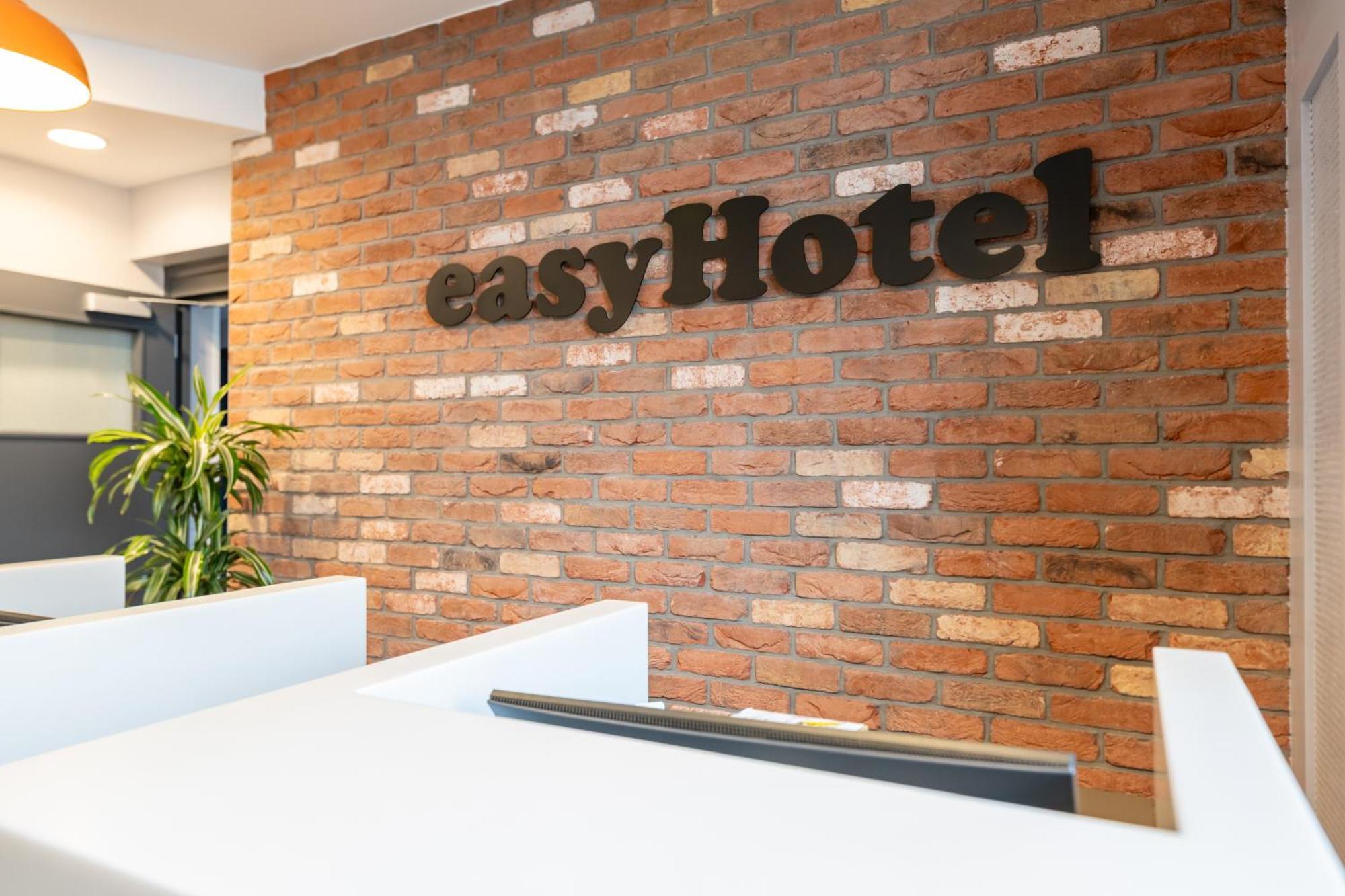 Отель Easyhotel Victoria Лондон